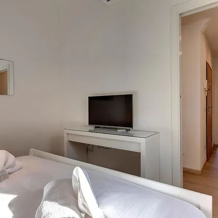 Sacha By Mamo Apartment